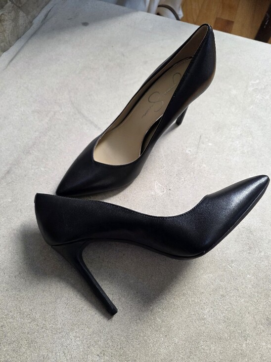 Jessica Simpson Shoes - Jessica Simpson Classic Black Leather Stiletto Pump Heel 8.5M